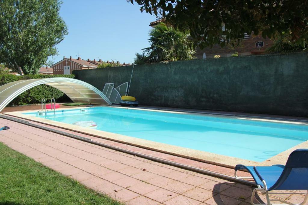 Preciosa Casa Independiente Con Piscina Cubierta Y Gran Jardin Privados Haro Exterior photo